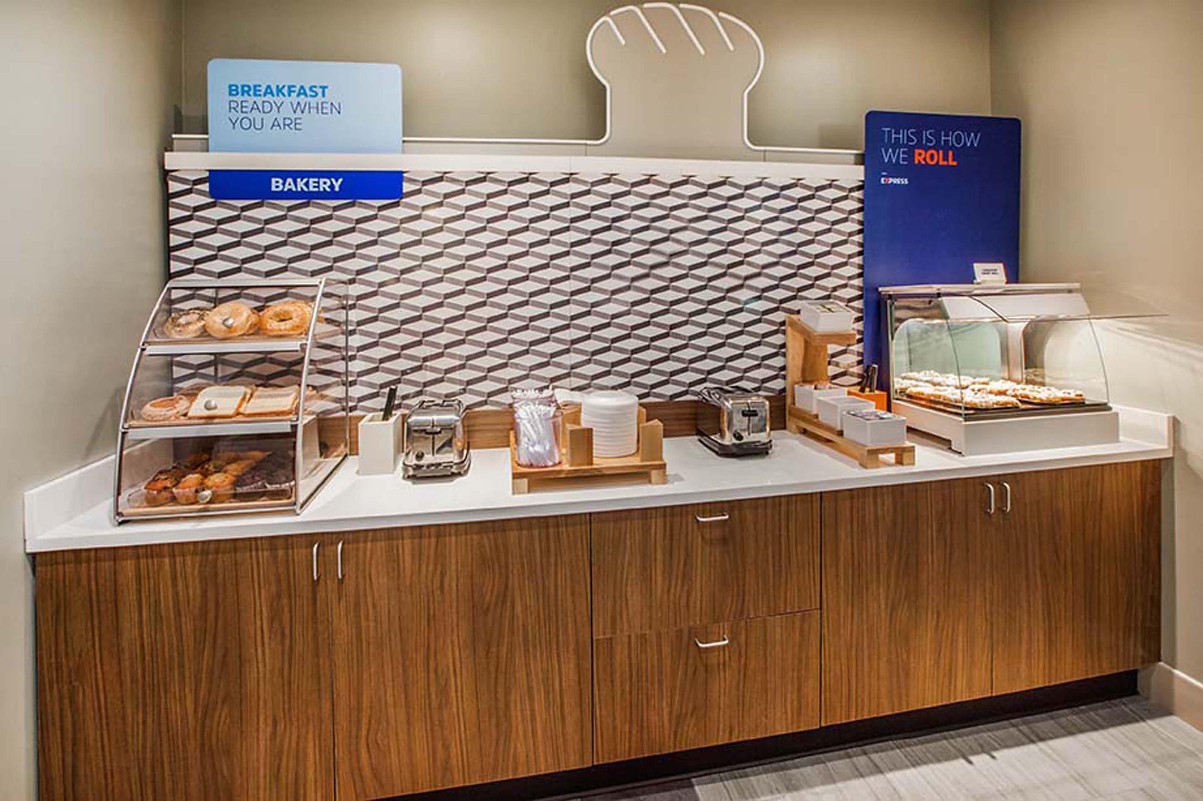 Holiday Inn Express & Suites Carneys Point - Pennsville By Ihg Exteriör bild