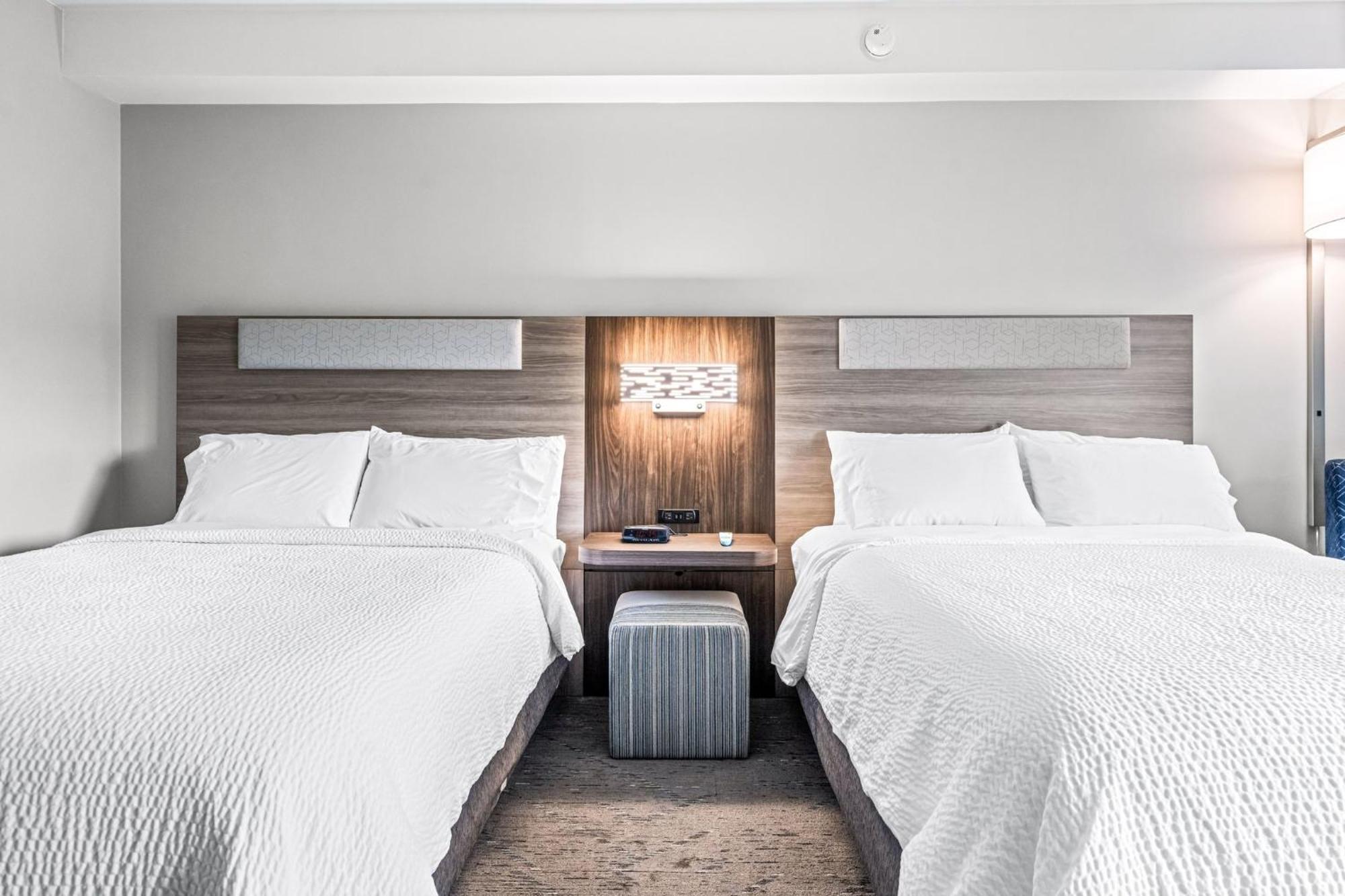 Holiday Inn Express & Suites Carneys Point - Pennsville By Ihg Exteriör bild
