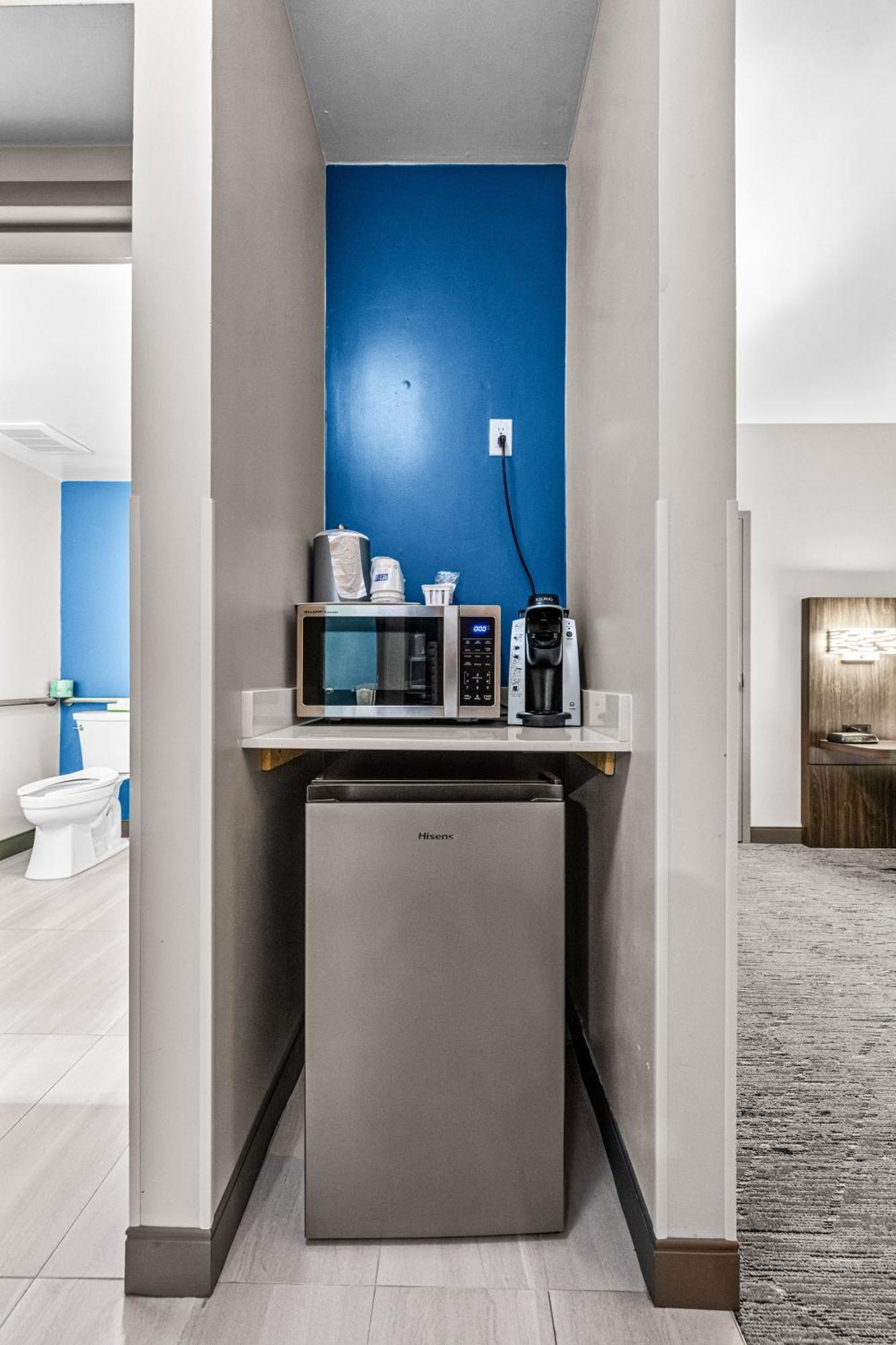 Holiday Inn Express & Suites Carneys Point - Pennsville By Ihg Exteriör bild